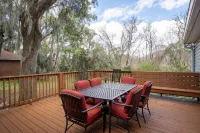 Renovated: 6 min to Parris Island - 10 min to downtown - Family Gem - Beach Pass - 4 étoiles