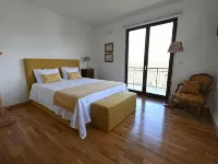Old house restored in Douro, 5 km from Vila Real. Comfort and tranquility. Hotels in Vila Real
