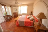 Amazing views of La Ropa Bay 3 BR condo - Apartments