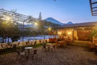 Amerta Giri Hotel Dieng - Morgenmad