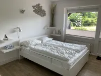 Spacious beach apartment in a quiet location with pool and sauna - 3 estrellas