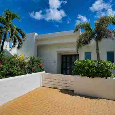 Oceanfront 5-Stars Starfish Villa, Dawn Beach, Private Pool, Secured, Concierge Hotel Exterior