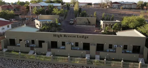 High Breeze Lodge - 2 estrellas