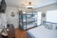 Just Beachy @ the pass Beautiful views, beach front home San Luis Pass TX - de playa