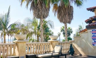 Balboa Inn, on the Beach at Newport