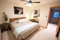 Beautiful Modern Home under the Ponderosa Pines - AC - Hot Tub - Fast Wifi - ブティック