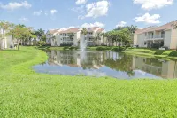 Cozy 1-bedroom condo in sunny Indialantic with AC, fitness room, WiFi - Bintang 3
