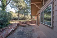 Brand New 2 Bed/2.5 Bath Renovation, Centrally Located in Sedona - 5つ星