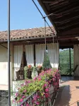 Isolated on hill, flat with terrace,garden among romanesque art,quiet,nature - Wifi
