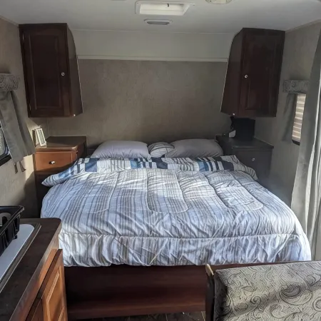 Cozy Glamping in Mentone, AL, Mini Lite RV
