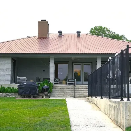 Elm Lodge - Lake House w/ Pool, Dock, 100' Lake Front, Large Yard w/ Great Views