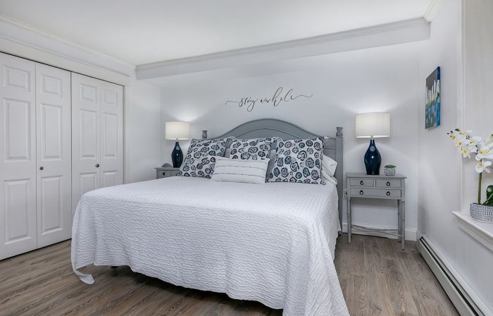 Walk to Town, Riverfront Retreat & Beach Pass