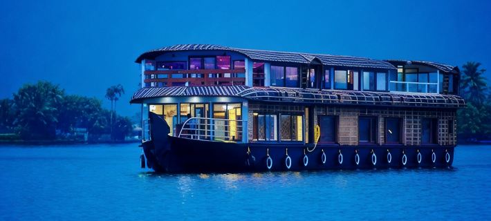Kerala Boathouse Hotels in Alleppey