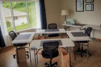 Riverview Getaways (only 13 miles to La Crosse WI or Iowa border) -  Privatzimmer