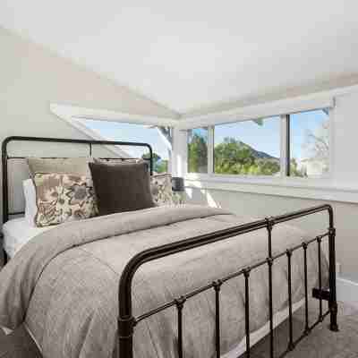 NEW LISTING ! NEWLY REMODELED HISTORIC HOME NEAR DOWNTOWN! Rooms