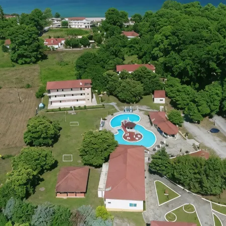 Sintrivanis Resort Beach