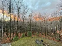 White Mountain Chalet; great for skiers, hikers & families! - Chalets