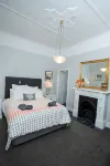 Central, Classic, Contemporary , Comfortable, Convenient , Charming - balcony