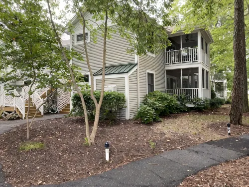 Sea Colony 2 Br, Screened Porch, Steps to Pool, Pickleball, Tennis - 3-Star