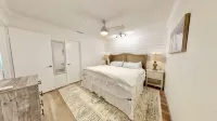 Relaxing Renovated Cottage on  Lake June in Winter with Dock! - 4 étoiles