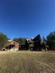 Cozy Mountain Cabin Getaway - Homestays