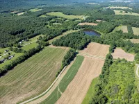 Breathtaking farmhouse with 4 bedrooms, Fishing, Kayaking, 6 acre pond! - 4-Star