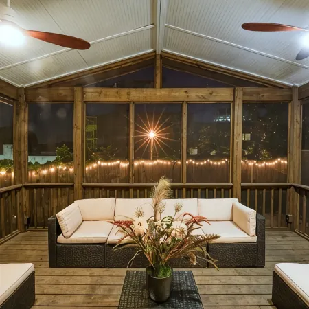 Elevated Skyline View+Wine Bar+Huge Master Suite Near Pcm & Beltline