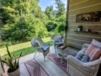 Townsend Peaceful Side Smoky Mountains Near Cades Cove Hip Vintage Condo - balcon