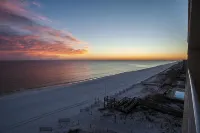 GREAT FOR FAMILIES- Huge 3/3 Gulf-Front Condo with 32' Balcony - Jacuzzi