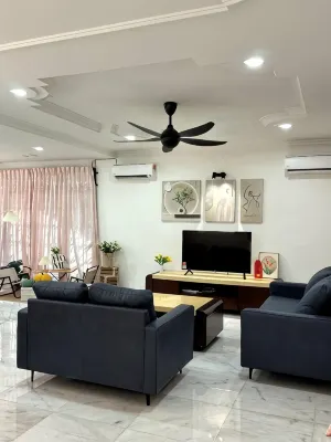 5BR 3BR 11Pax Double Storey @ Near Sunway Carnival by Jovial - parking