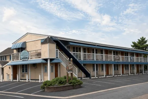 Spray Beach Hotel - 3-Star