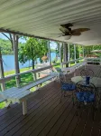Shoreline at Beaver Lake.  Relaxing Peaceful Lakefront Home - 3-Star