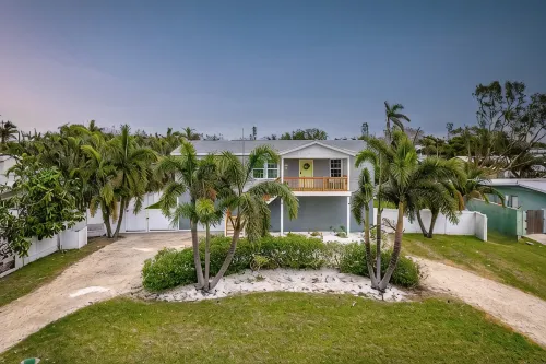 Coastal Cottage w/ Pickleball and Outdoor Oasis 2 mi to Beach - Beach