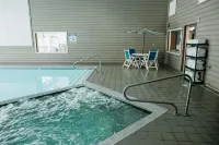Breakers Resort - Lakeside - Hot Tub