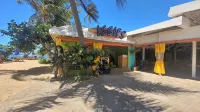 Prime Oceanfront, Remodeled St. Thomas 2BR/2BA Condo-Poolside, W/D, & Dining - 3-Star