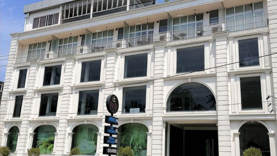 Arena Hotel