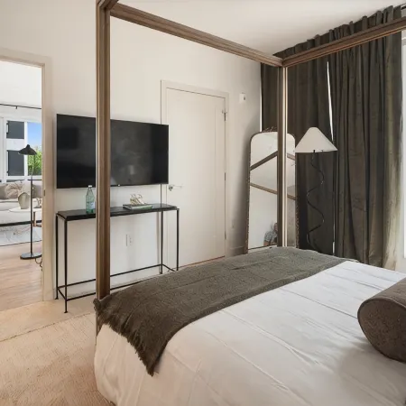 Luxury Salem 2BR Apartment | Pool • Gym • Parking