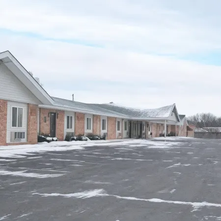 American Inn & Suites
