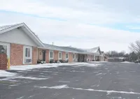 American Inn & Suites - 2-Star