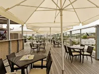 Hotel Vista - พร้อมอาหารเช้า