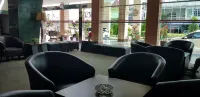 Paradise Hotel - 2-Star