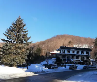 Hotel Mont-Tremblant Hotels near Pont de Prud＇Homme