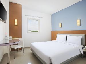 Amaris Hotel Simpang Lima