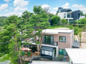 Goseong Pinetree Pension