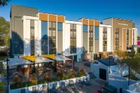 Hilton Garden Inn Asheville South Hotel dekat Asheville Regional Airport