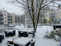Auenwald Hotel und Apartmenthaus Hotels in Dölzig