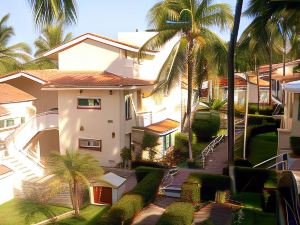 Villas del Palmar Manzanillo with Beach Club