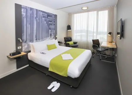 Mercure Melbourne Therry Street