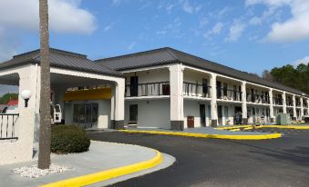 Days Inn by Wyndham Moss Point Pascagoula