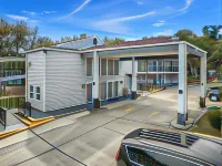 Quality Inn - Pet Friendly